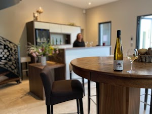 Kellerbesichtigung und Weinprobe im Elsass mit einem femininen Touch… 33 ChIJqdXAPTZ7kUcRnGKQFLWjCqo